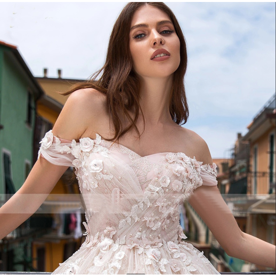2026 New Wedding Dress Slimming Off-Shoulder Puffy Skirt Train Wedding Gown